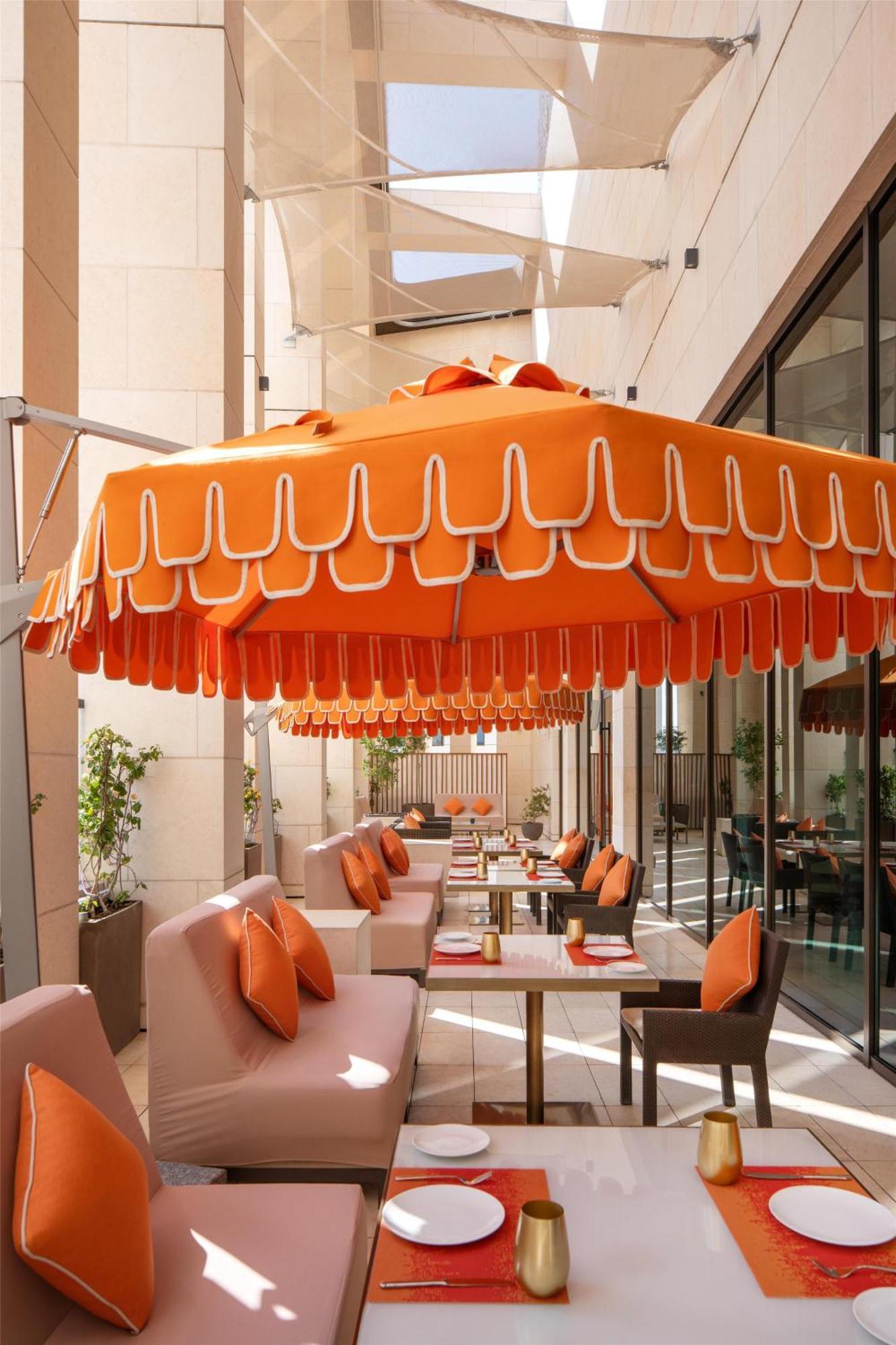 Park Hyatt Готель